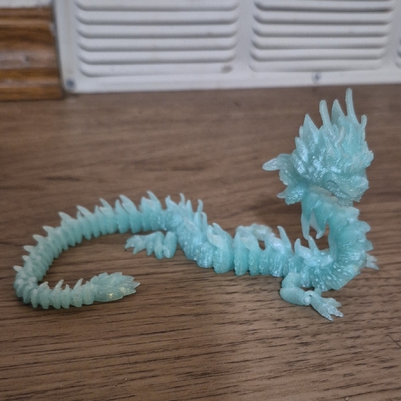 Aqua Dragon Reptile Toy - Picture 1 of 2